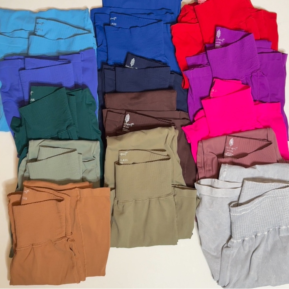 NWOT free people flares!! Sold out online/NLA. $98 retail. - Picture 6 of 10